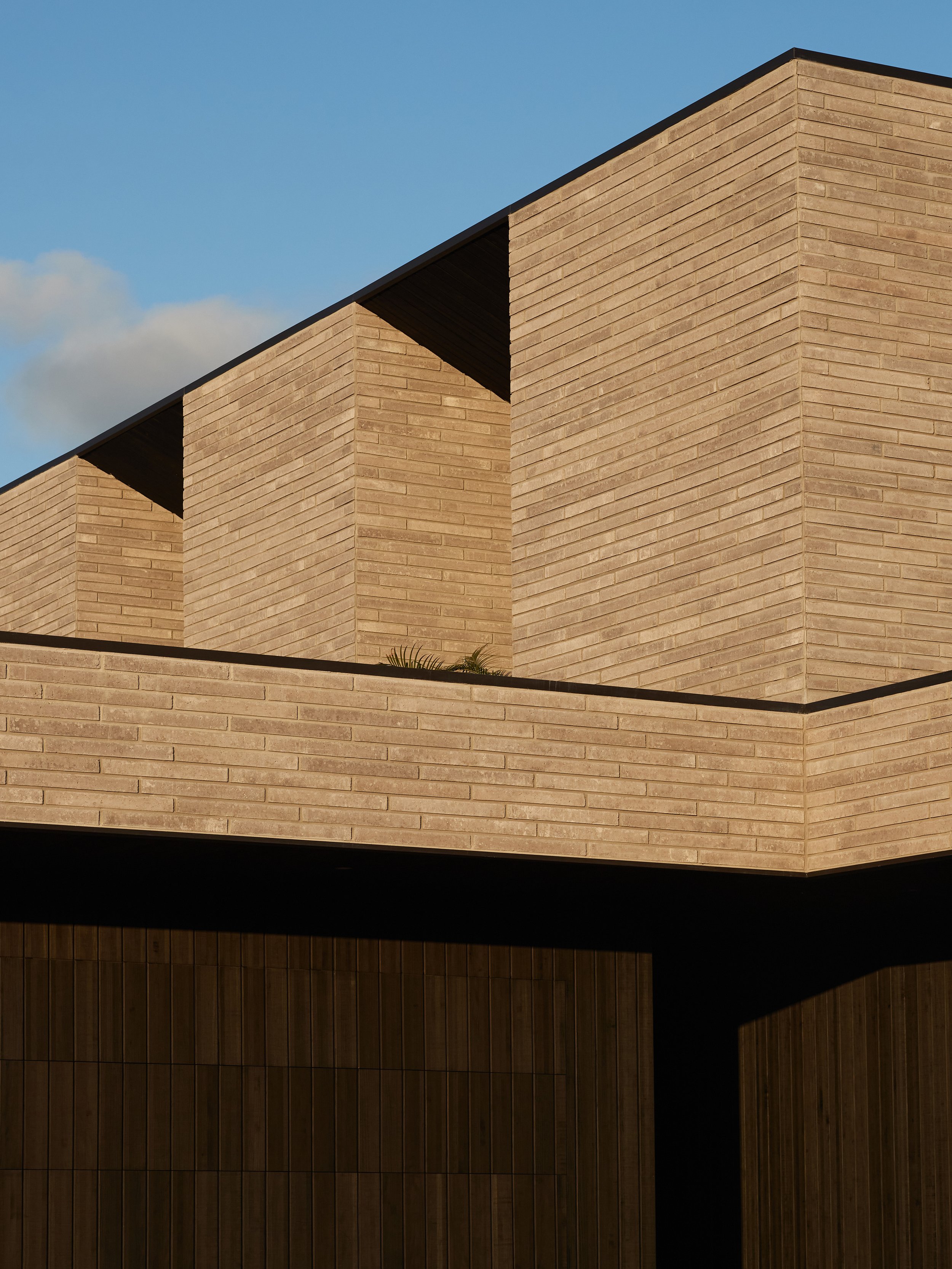 Whipbird - Natural Brick